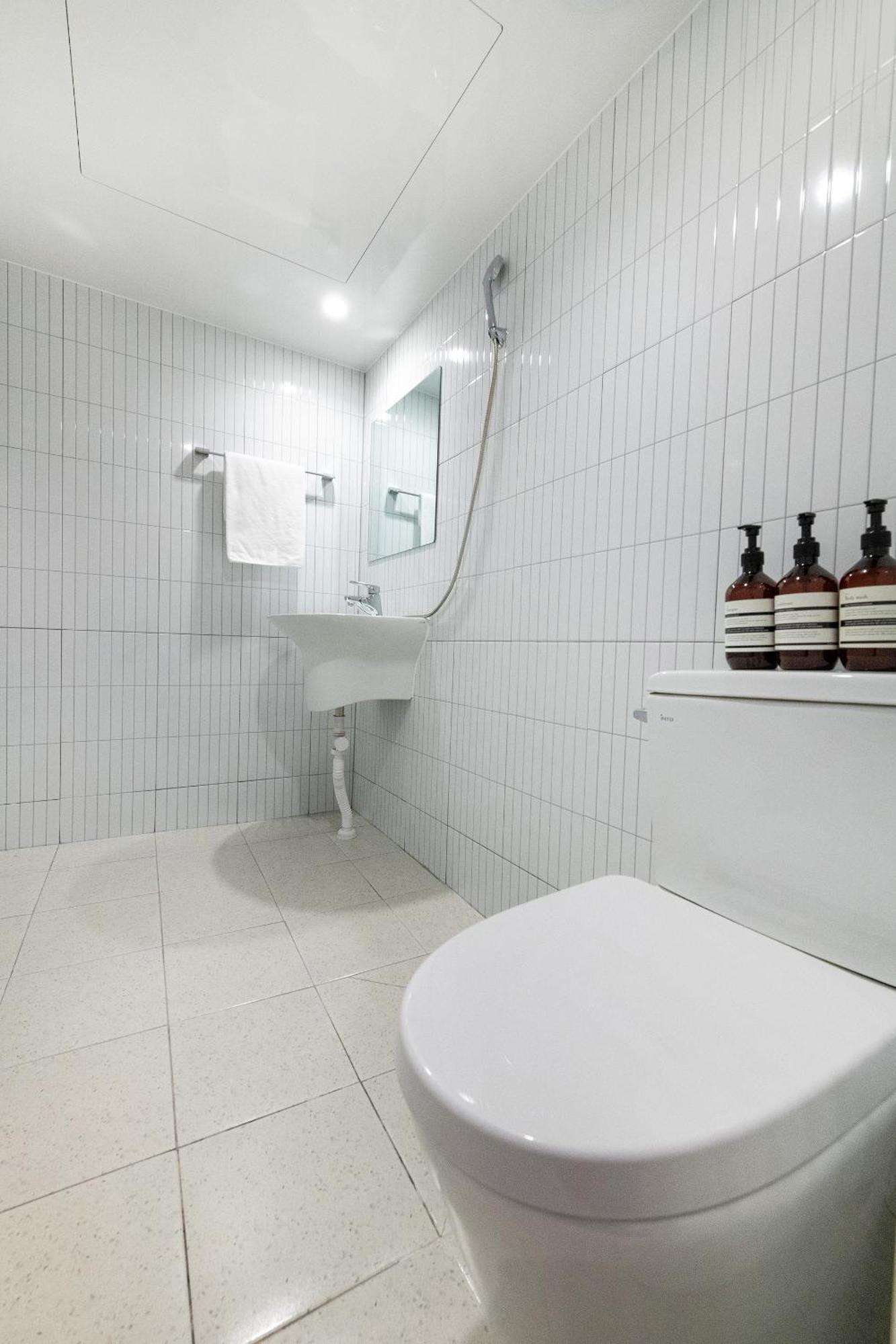 Crashinyongsan Guest House Hotel 2*