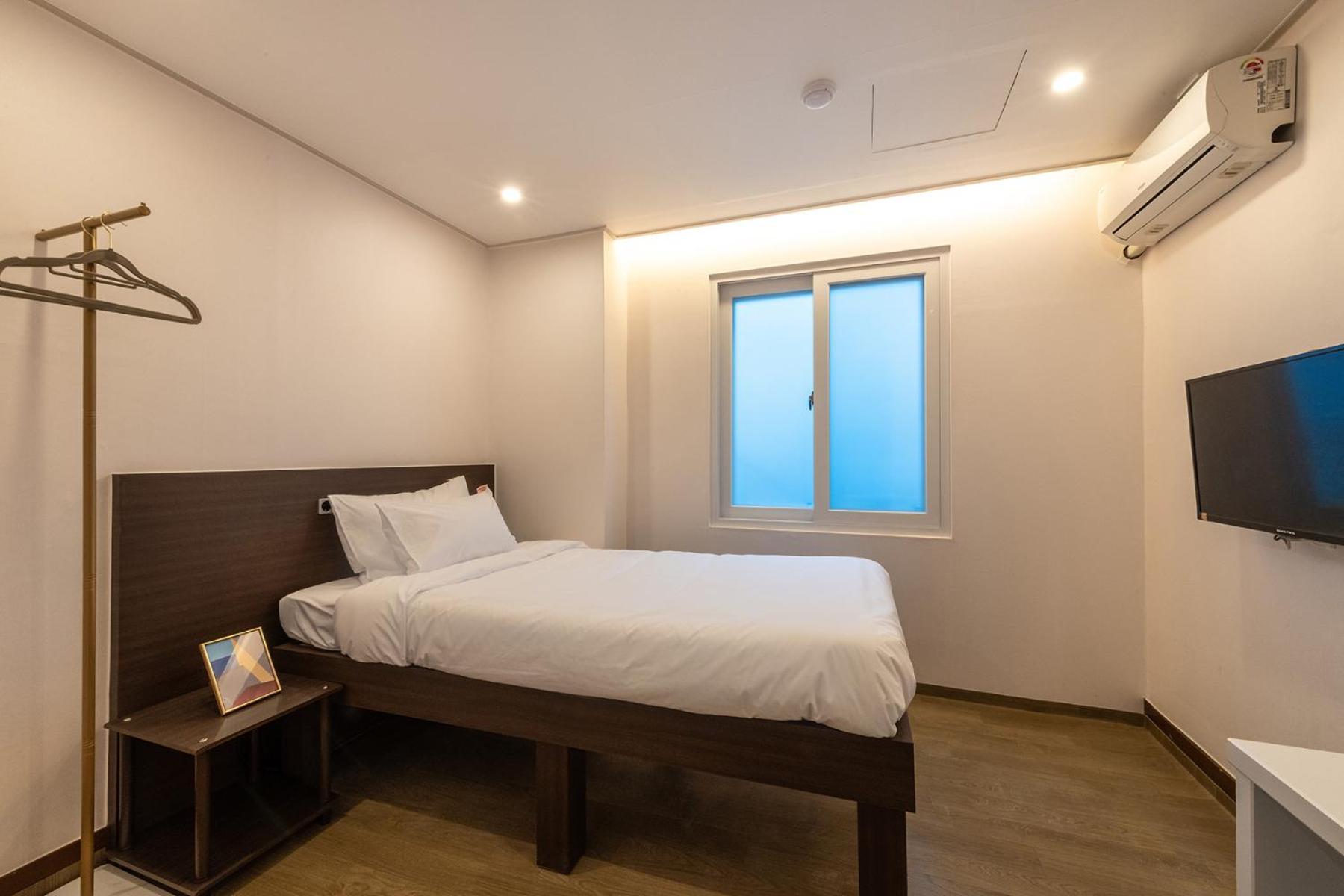 Hotel Crashinyongsan Guest House
