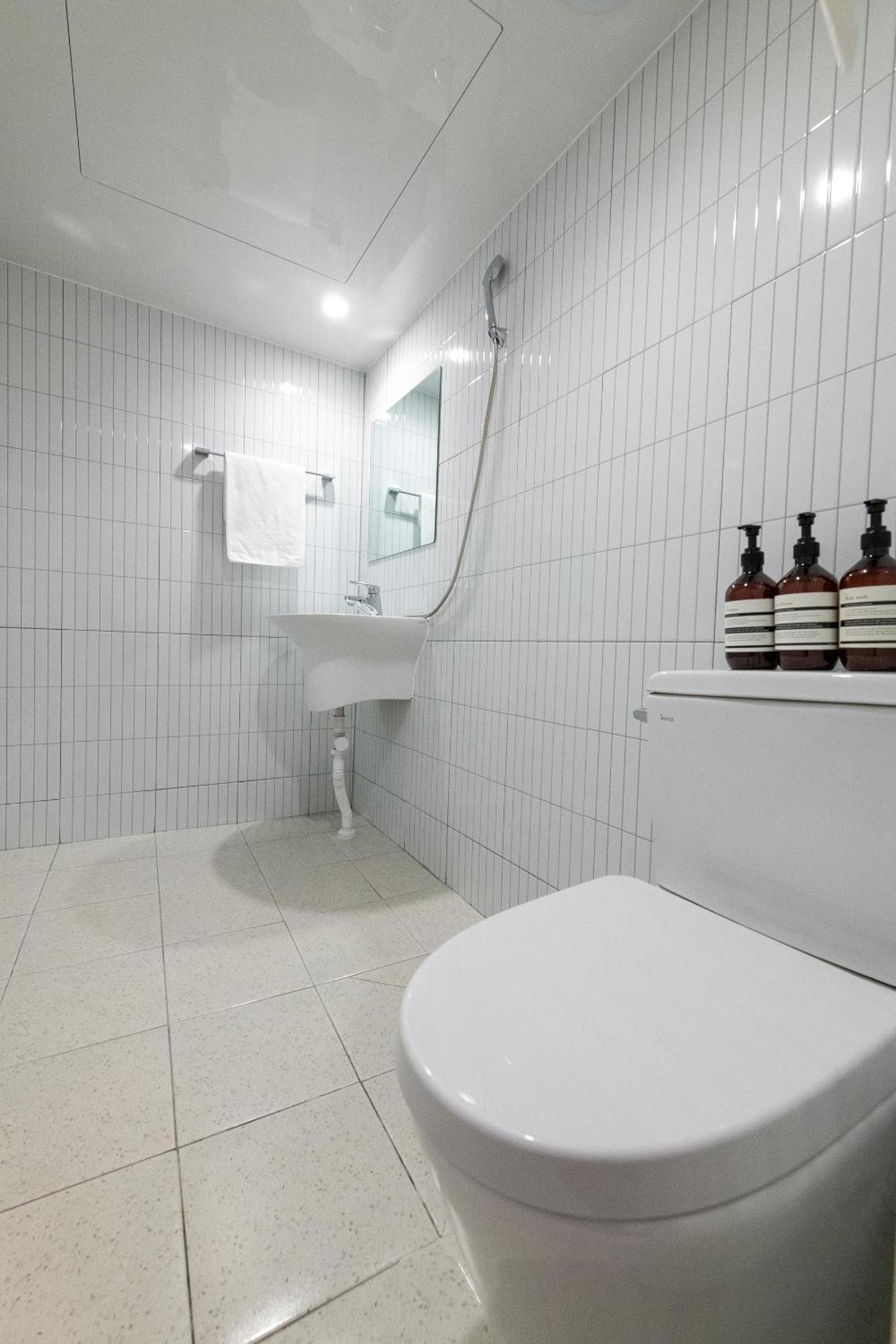 Crashinyongsan Guest House Hotel